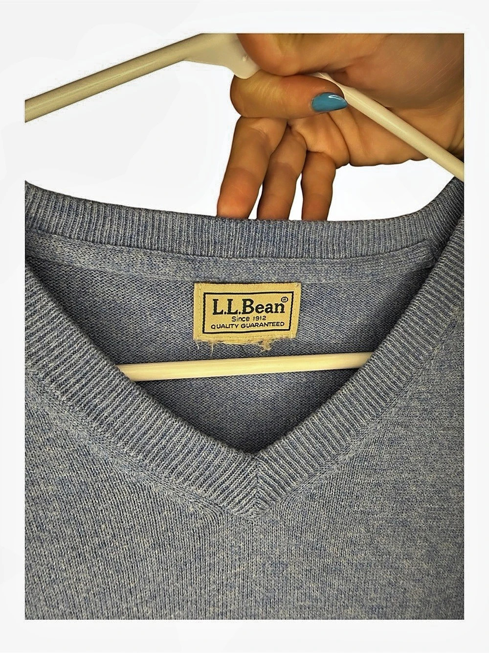 L.L.Bean Men's V-Neck Pullover Sweater Light Blue Size M - Picture 3 of 3
